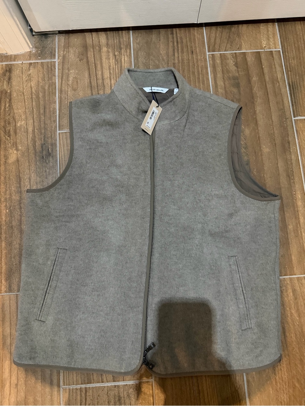 Peter Millar Gray/green 100% wool vest  with Stand Collar retail at $495.00 nwt